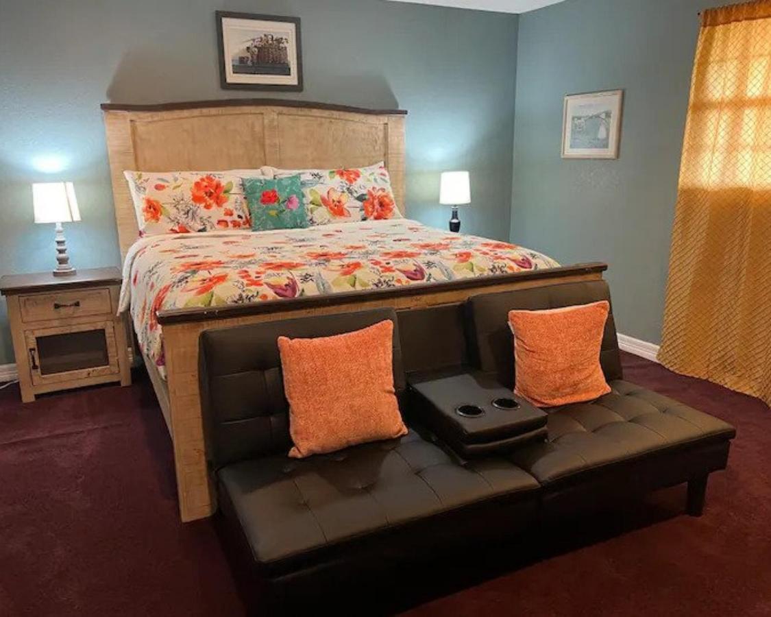 Entire 2Br 2Ba Hilltop View Home Sleeps 8 Pets 4 Acres Jacuzzi Central Ac Kingbeds Free Wifi-Parking Kitchen Washerdryer Starry Terrace Two Sunset Dining Patios Grill Stovetop Oven Fridge Onsitewoodedhiking Wildlife Coveredpatio4Pets & Birds Singing! Marble Falls Esterno foto