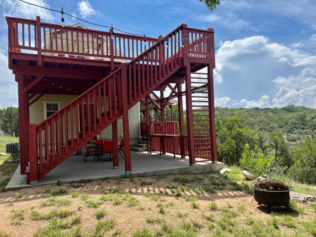 Entire 2Br 2Ba Hilltop View Home Sleeps 8 Pets 4 Acres Jacuzzi Central Ac Kingbeds Free Wifi-Parking Kitchen Washerdryer Starry Terrace Two Sunset Dining Patios Grill Stovetop Oven Fridge Onsitewoodedhiking Wildlife Coveredpatio4Pets & Birds Singing! Marble Falls Esterno foto