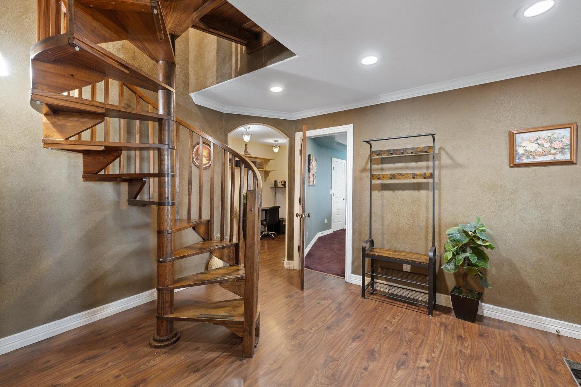 Entire 2Br 2Ba Hilltop View Home Sleeps 8 Pets 4 Acres Jacuzzi Central Ac Kingbeds Free Wifi-Parking Kitchen Washerdryer Starry Terrace Two Sunset Dining Patios Grill Stovetop Oven Fridge Onsitewoodedhiking Wildlife Coveredpatio4Pets & Birds Singing! Marble Falls Esterno foto